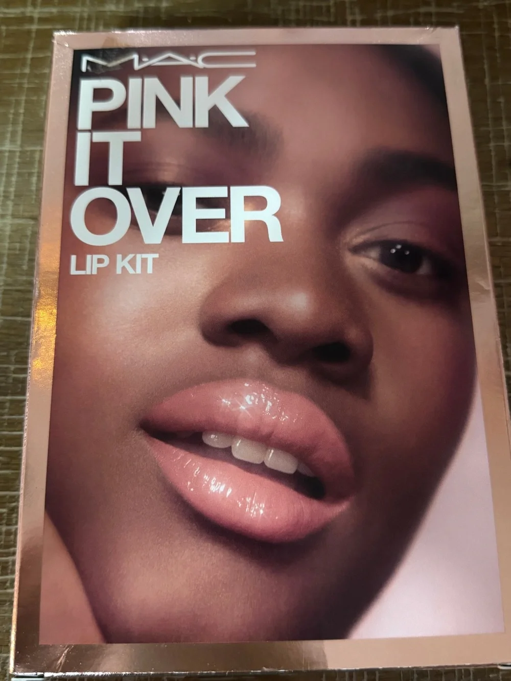MAC Cosmetics Pink It Over Lip Kit - Soft Rosy Pink